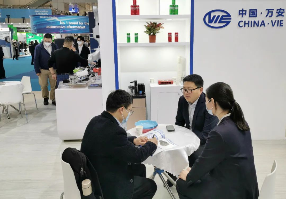 1693898847518777.jpg 640 (3).jpg