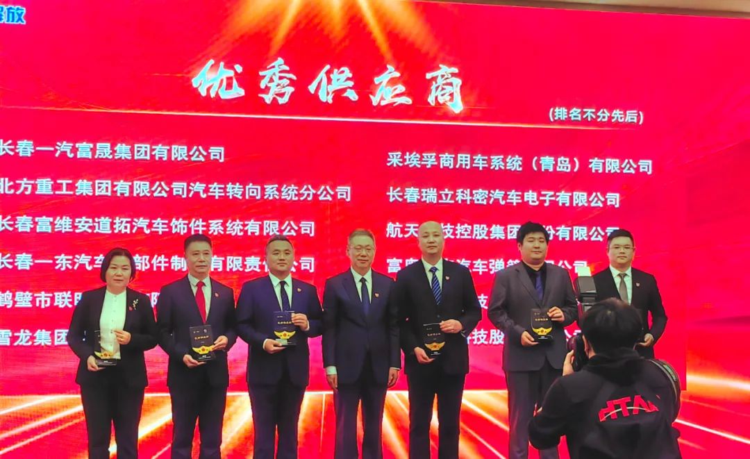 1693899644954598.jpg 640 (13).jpg