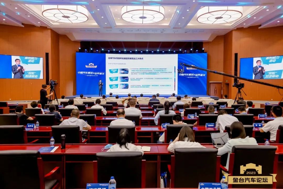 1693902188745248.jpg 640 (1).jpg